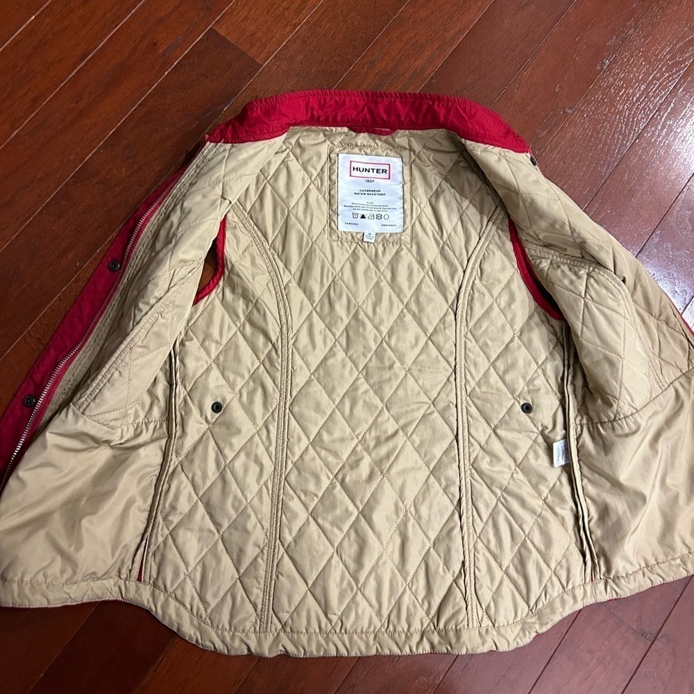 $169 Hunter Quilted Vest Full Zip Women's Sz 0 Red with Pockets water resistant - Picture 8 of 14